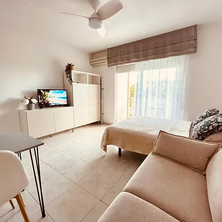 Acogedor Estudio Apartamento *