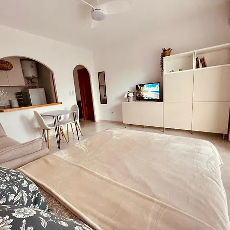 Acogedor Estudio Apartamento *