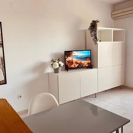 Acogedor Estudio * La Marina